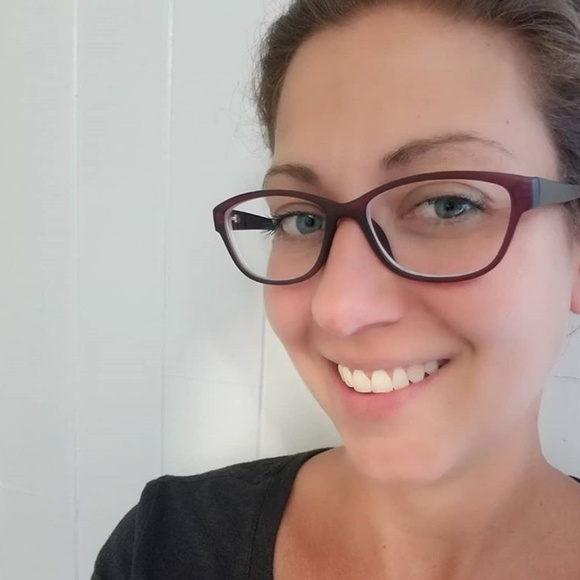 Meet your Posher, Jill - Picture 2 of 2